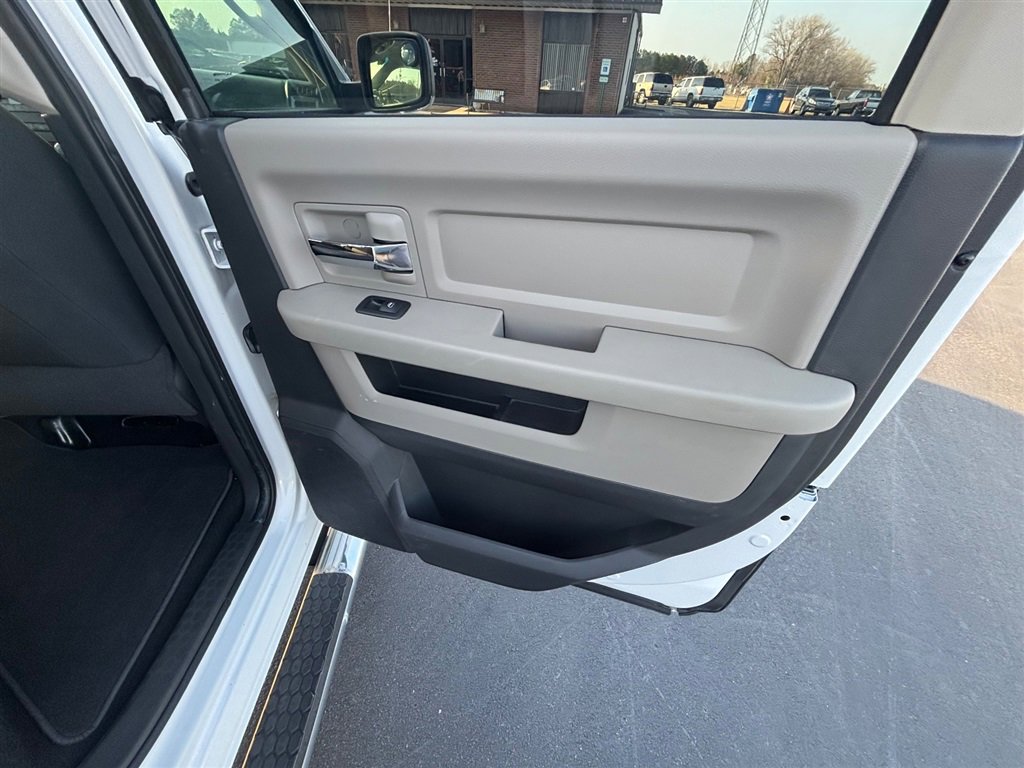 Used 2012 RAM 1500 Big Horn w/ Luxury Group image 18