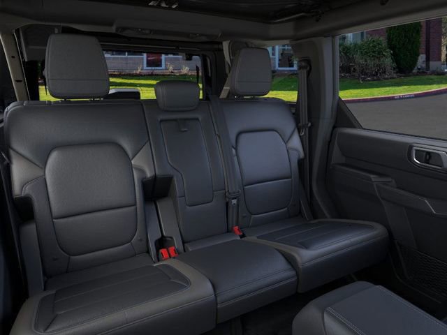 New 2025 Ford Bronco Outer Banks w/ Sasquatch Package image 11