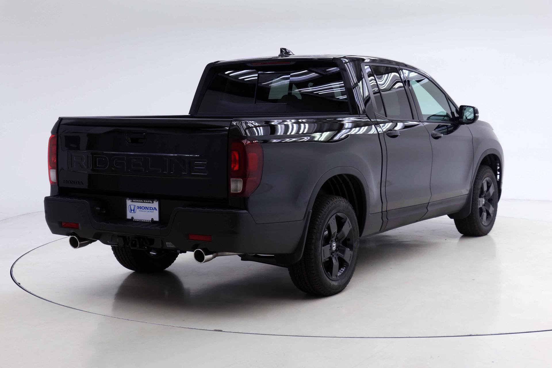 New 2026 Honda Ridgeline Black Edition image 2