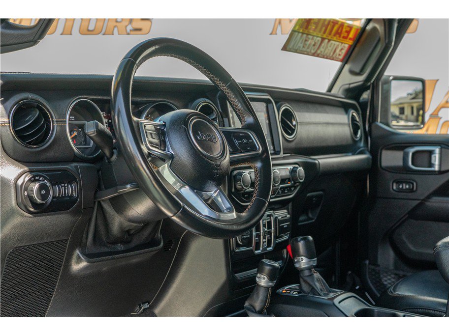 Used 2021 Jeep Wrangler Unlimited Sahara AWD/4WD image 33
