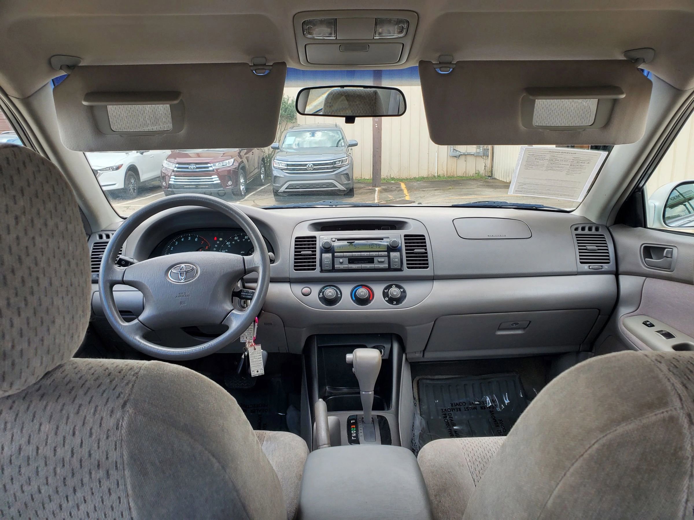 Used 2004 Toyota Camry LE image 29