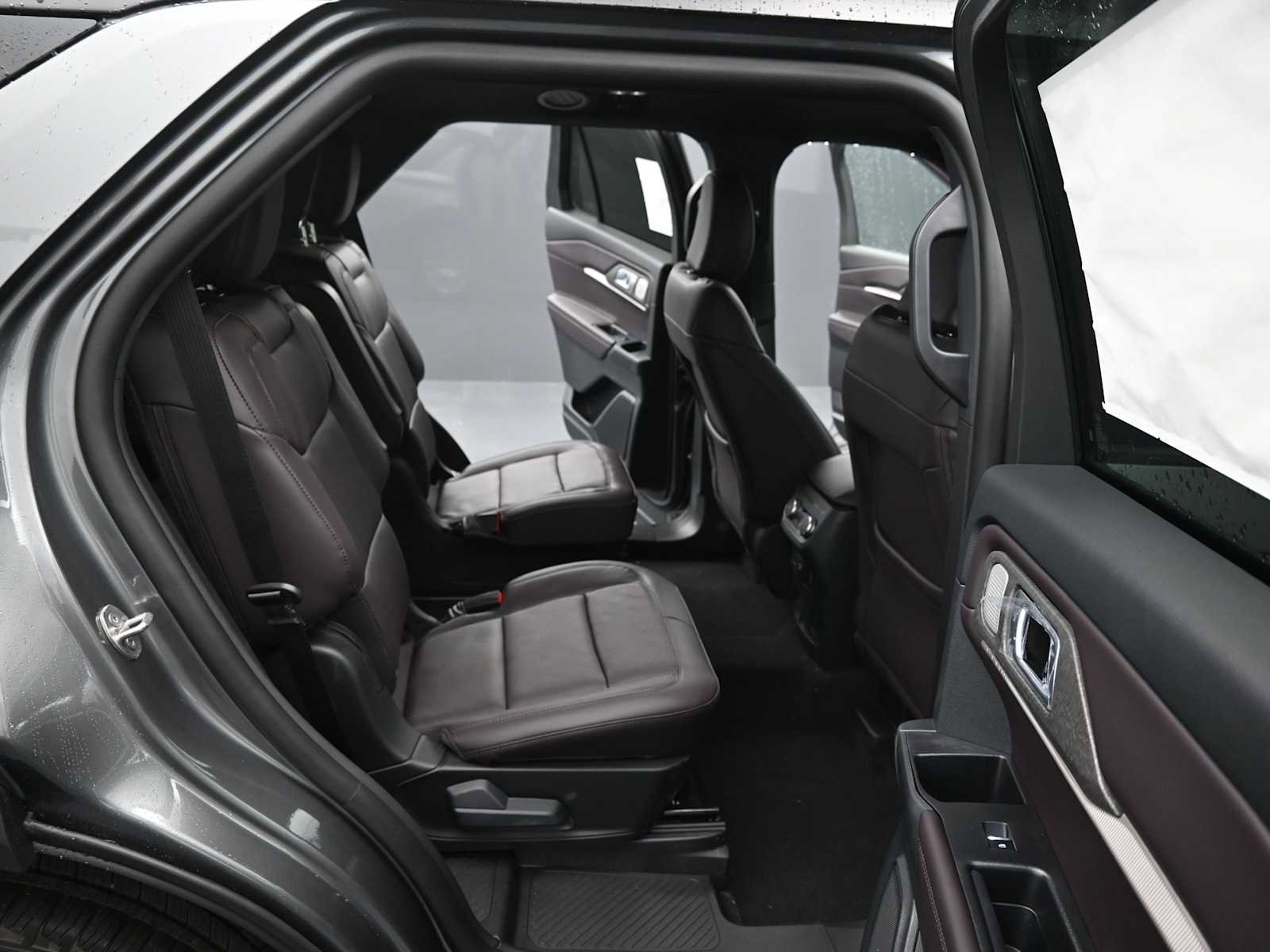 New 2026 Ford Explorer Platinum image 18