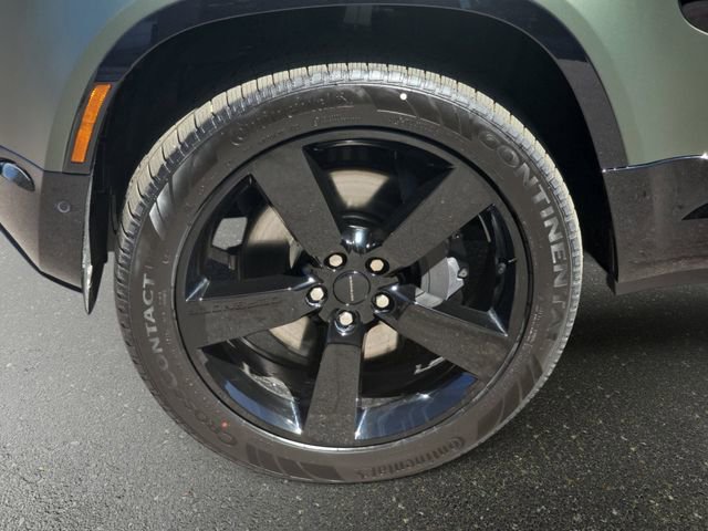 New 2026 Land Rover Defender 110 X-Dynamic SE image 22