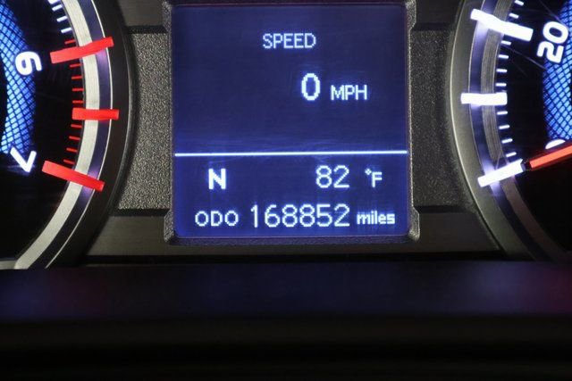 Used 2017 Toyota 4Runner SR5 AWD/4WD image 15