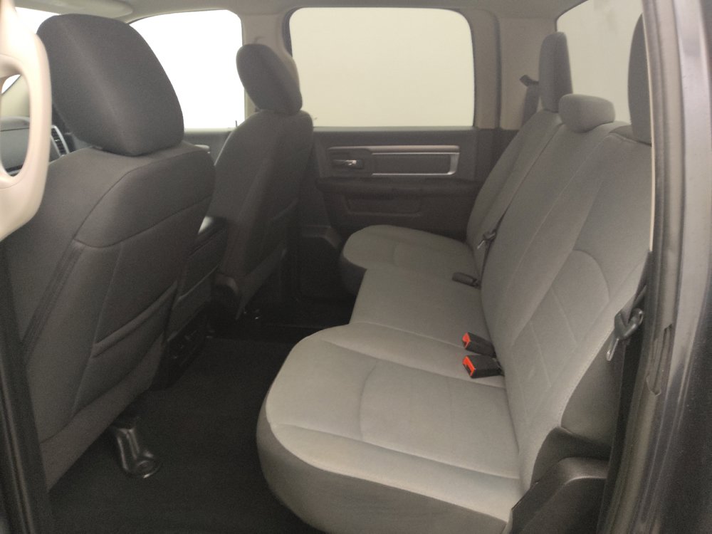 Used 2021 RAM 1500 Classic SLT AWD/4WD image 18
