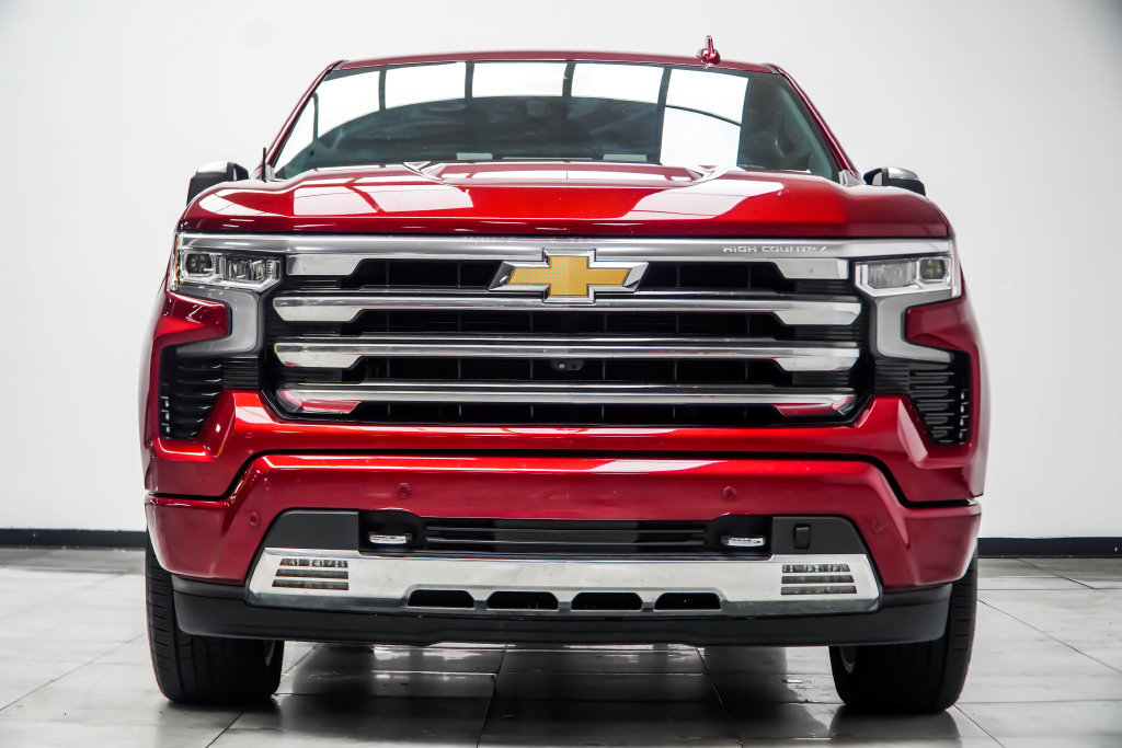 Used 2023 Chevrolet Silverado 1500 High Country w/ Technology Package AWD/4WD image 11