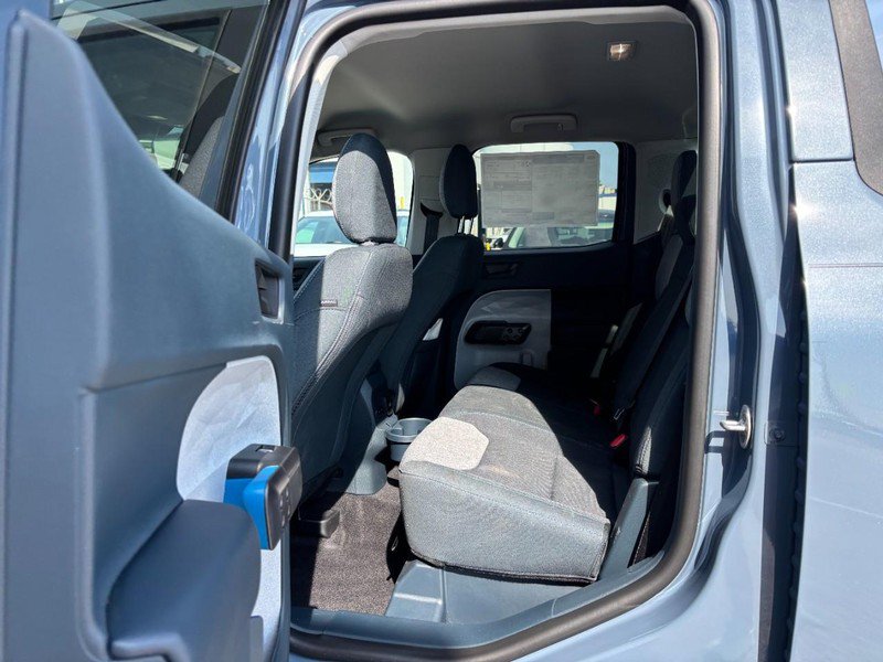 New 2026 Ford Maverick XLT w/ XLT Luxury Package FWD image 12