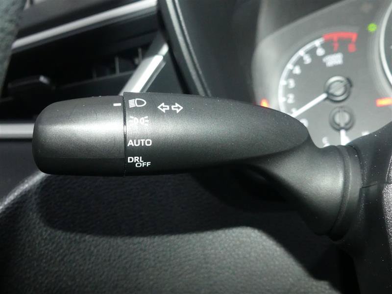 Used 2022 Toyota Corolla LE FWD image 33