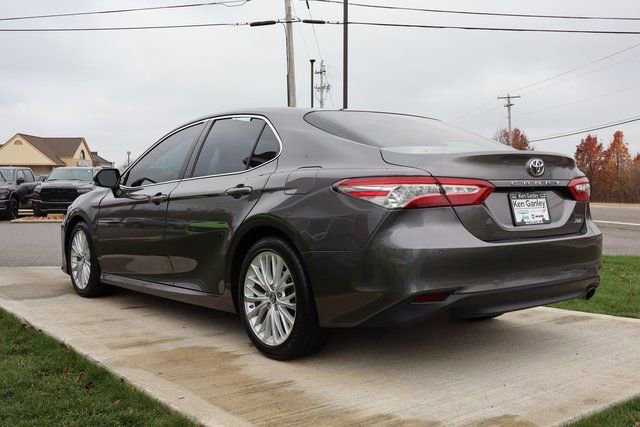 Used 2018 Toyota Camry XLE image 26