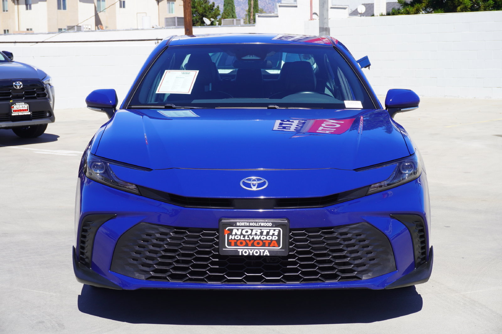 Certified 2025 Toyota Camry SE FWD image 3