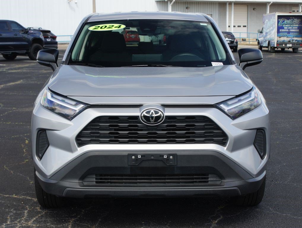 Used 2024 Toyota RAV4 LE FWD image 22