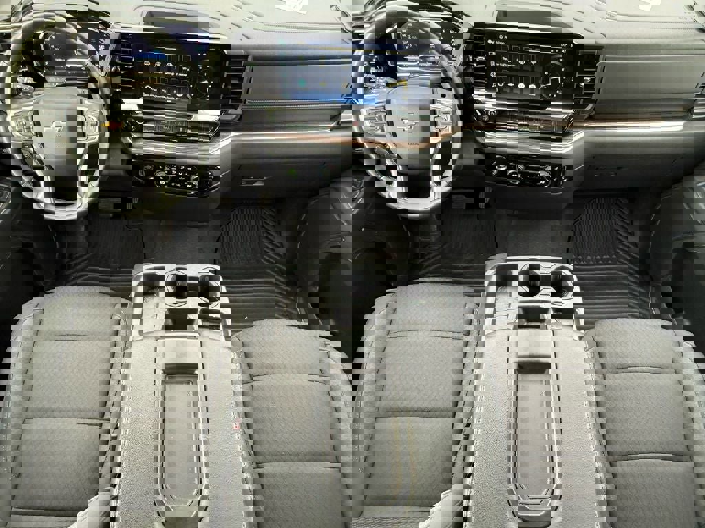 Used 2024 Chevrolet Silverado 1500 LT image 16