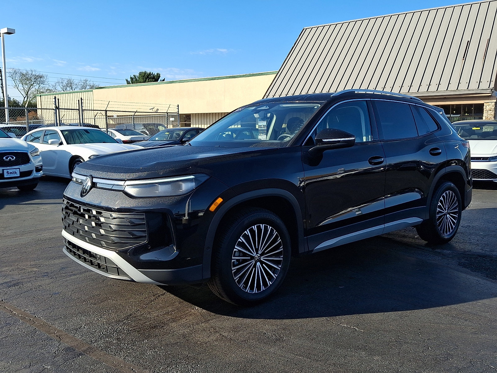 Certified 2025 Volkswagen Tiguan S image 3