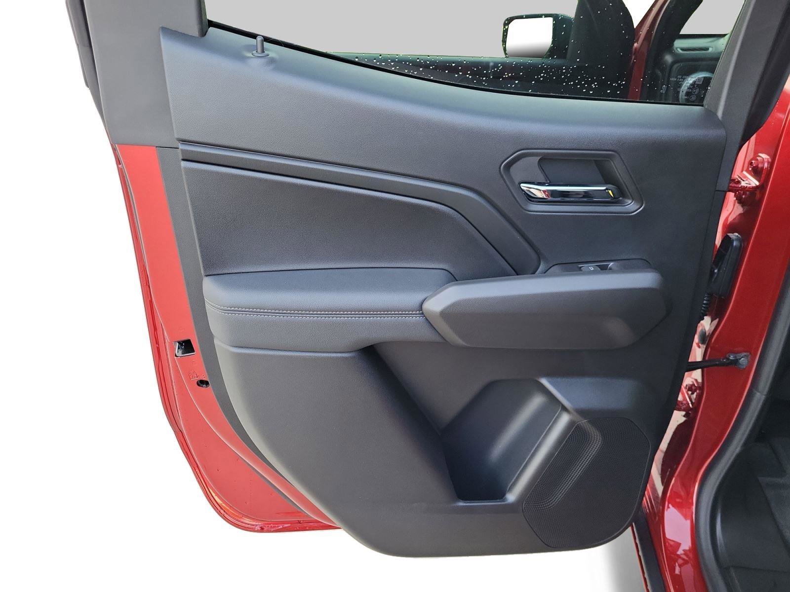 Used 2024 Chevrolet Colorado LT w/ LT Convenience Package II image 16