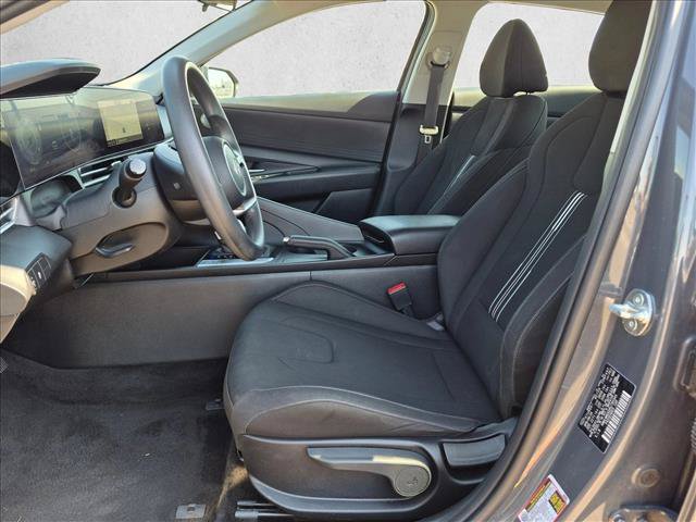 Used 2024 Hyundai Elantra SEL FWD image 16