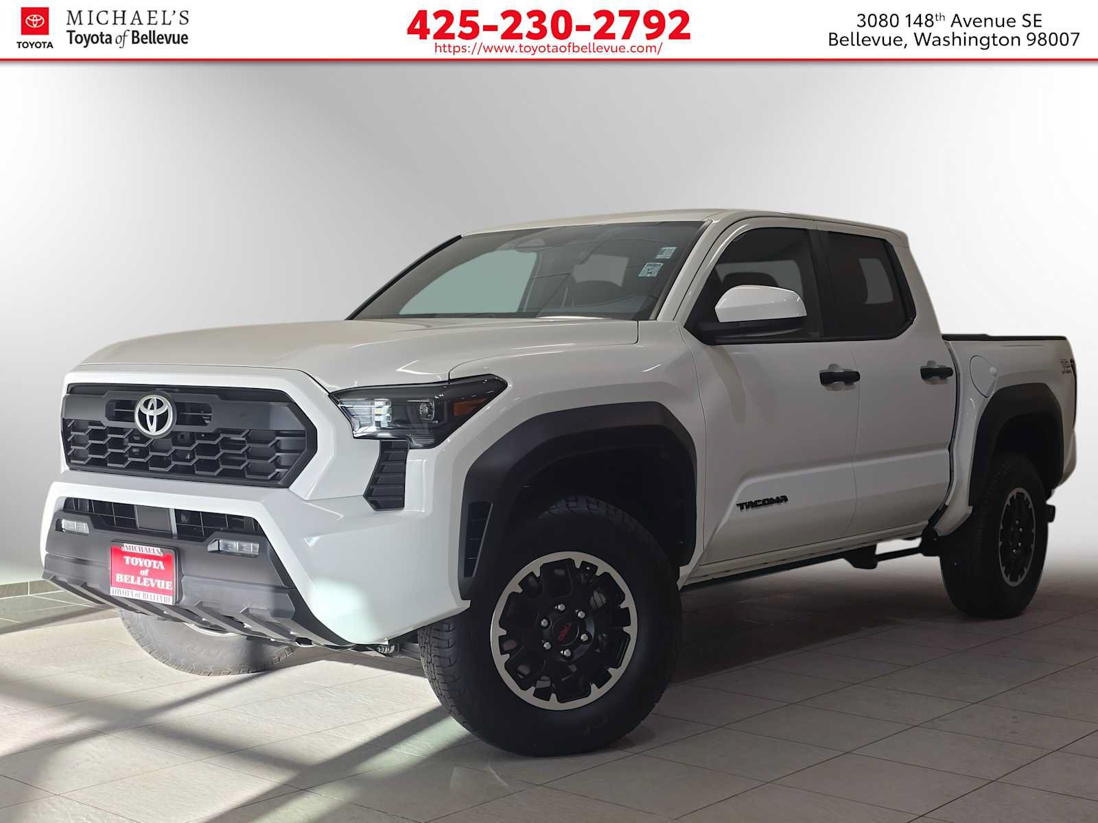 Certified 2025 Toyota Tacoma TRD Off-Road AWD/4WD image 1