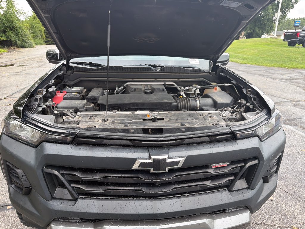 Used 2023 Chevrolet Colorado Trail Boss w/ LPO, Dark Essentials Package AWD/4WD image 31