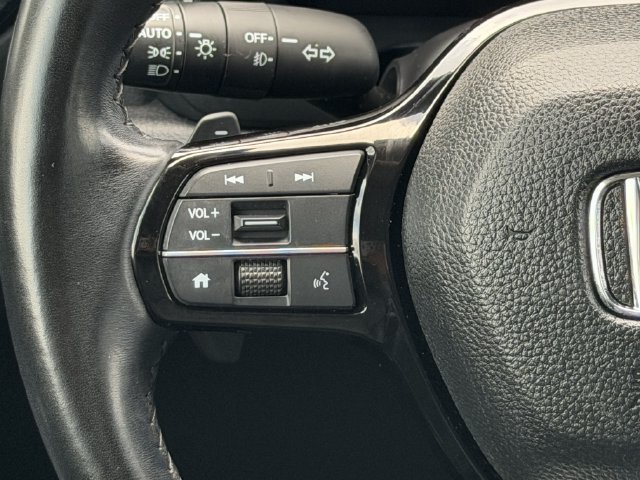Used 2023 Honda Pilot Touring image 15