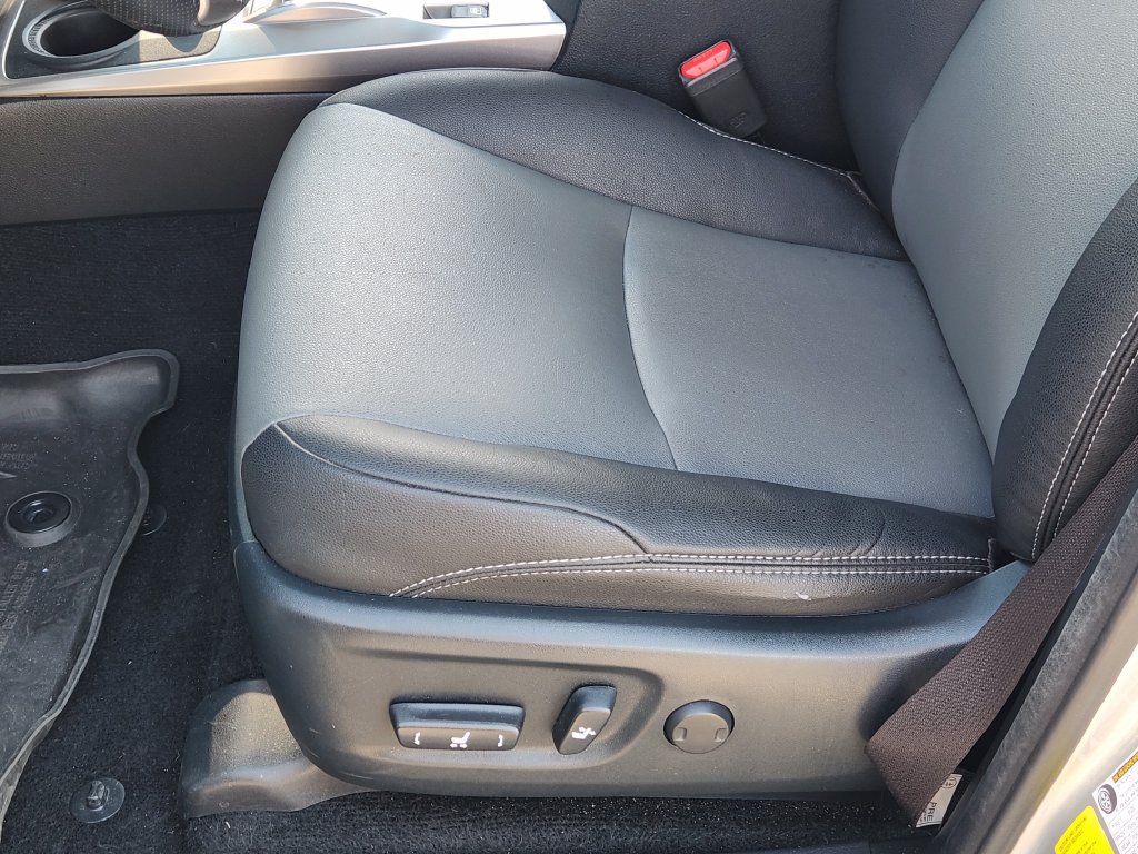 Used 2023 Toyota 4Runner SR5 Premium w/ Moonroof Package AWD/4WD image 17