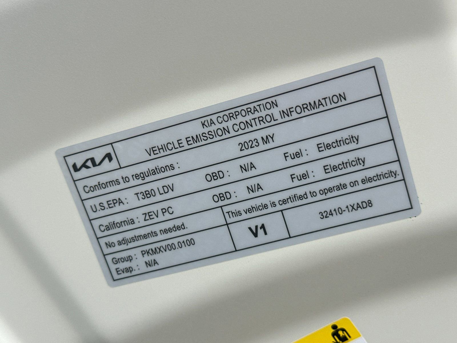 Certified 2023 Kia EV6 Wind AWD/4WD image 37