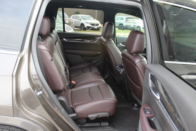 Used 2020 Cadillac XT6 Premium Luxury image 8