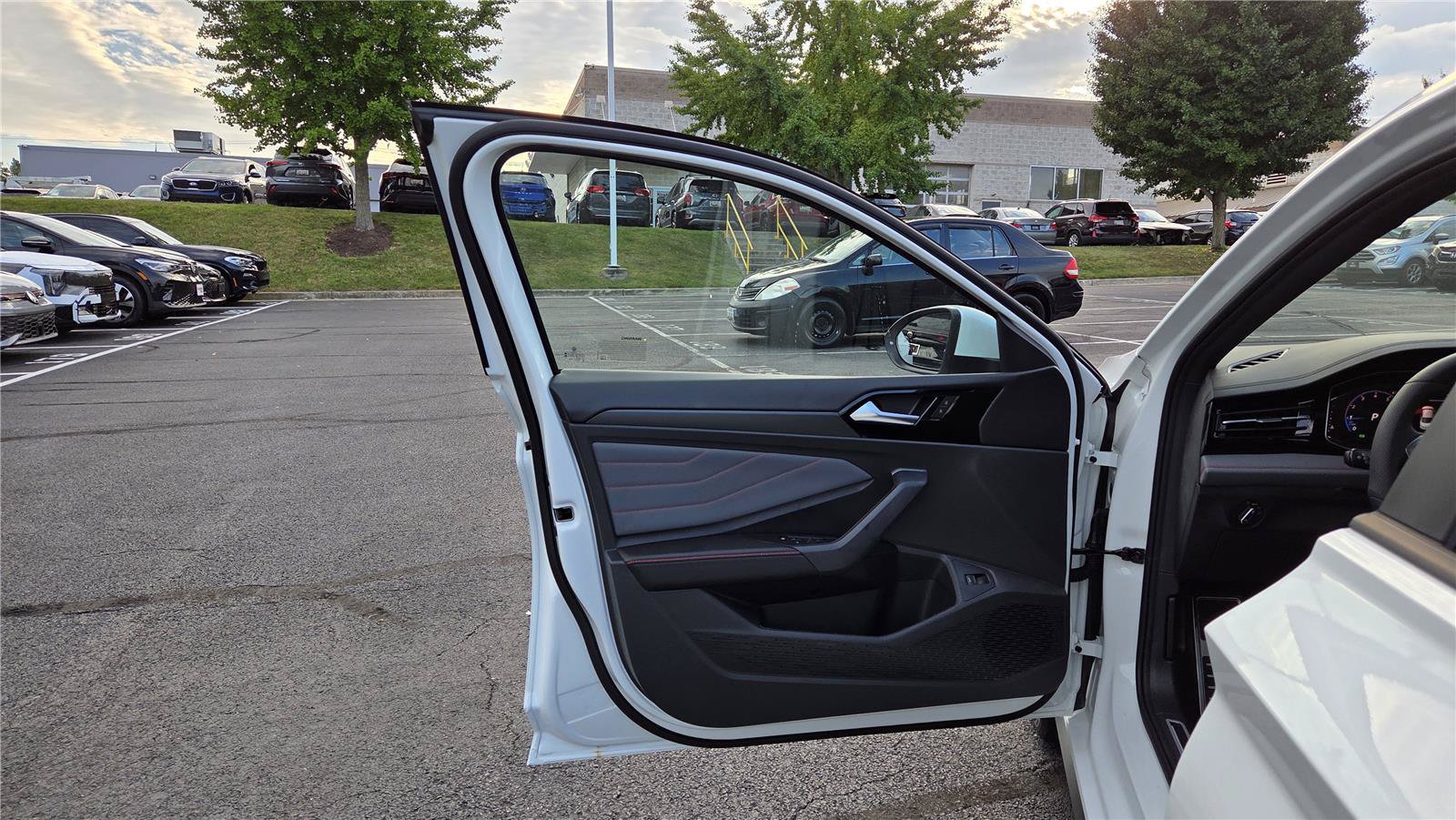 New 2027 Volkswagen Jetta GLI Autobahn FWD image 12