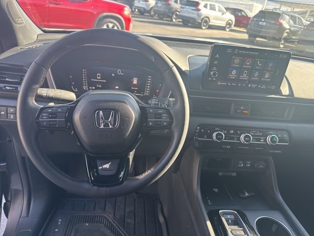 Used 2025 Honda Pilot Black Edition image 18