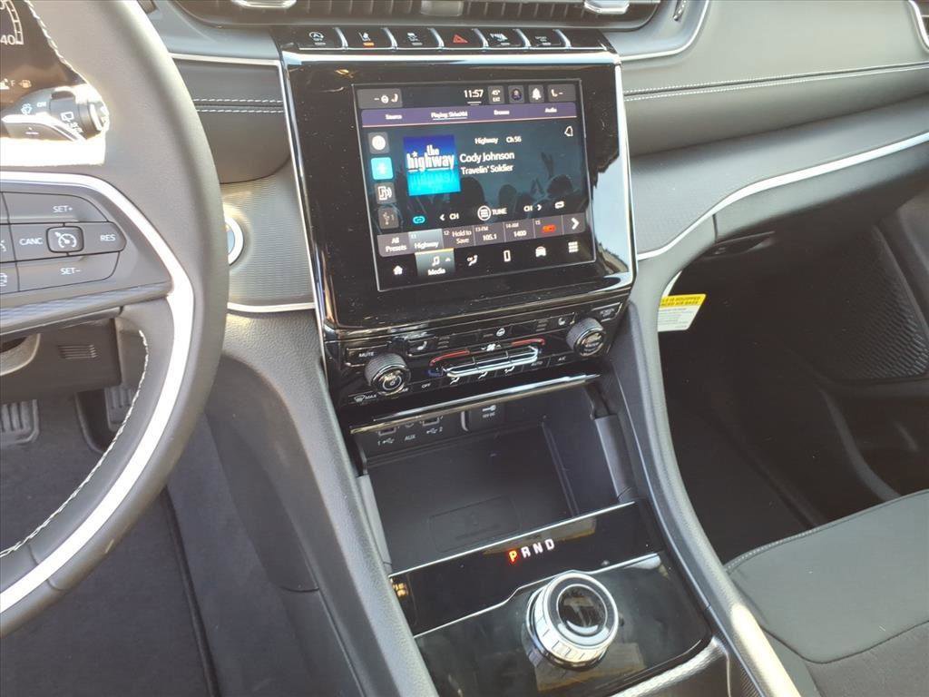 New 2026 Jeep Grand Cherokee Laredo X AWD/4WD image 16