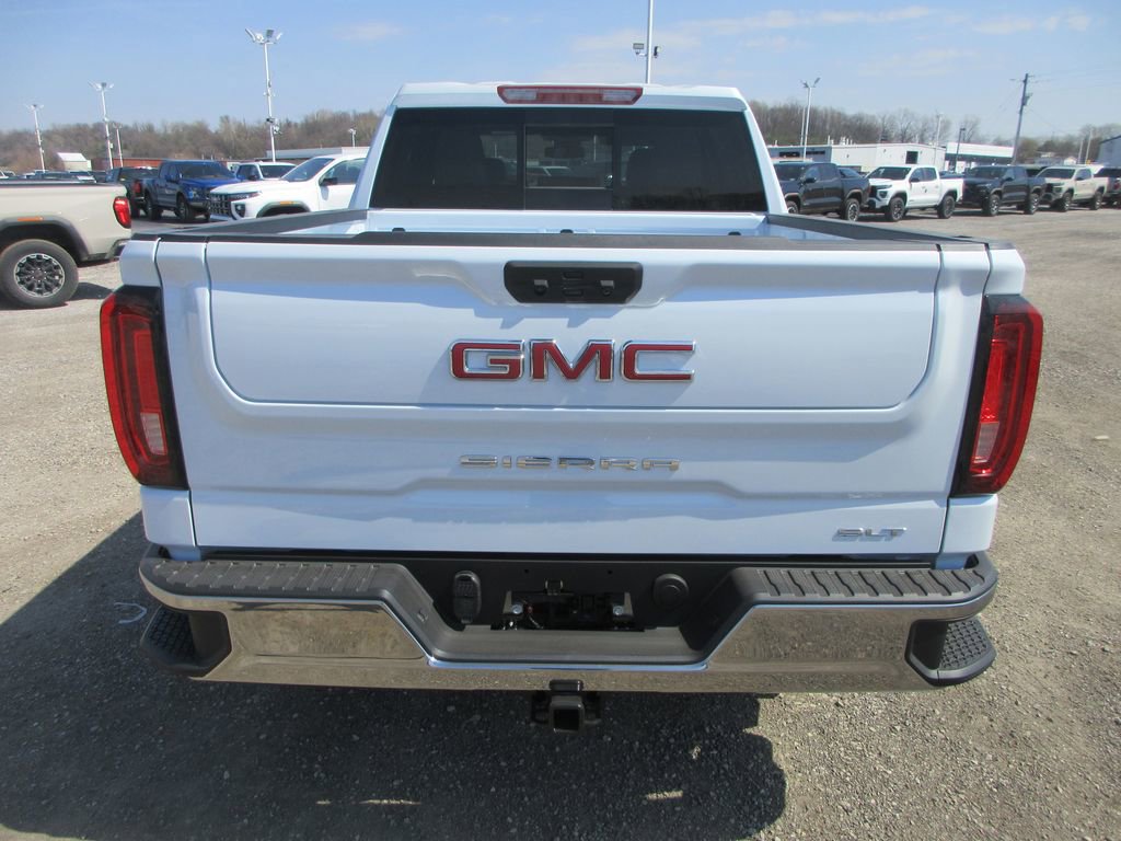 New 2026 GMC Sierra 1500 SLT image 6