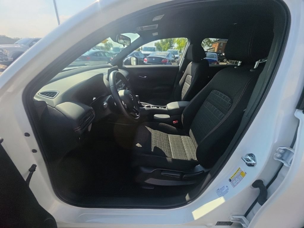 Certified 2026 Honda HR-V Sport image 15