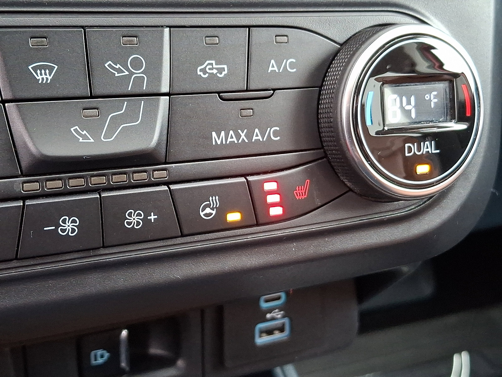 Used 2022 Ford Maverick Lariat w/ Lariat Luxury Package image 27