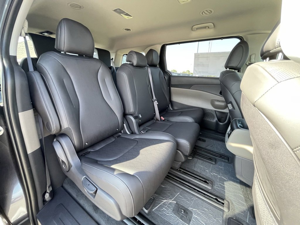 New 2026 Kia Carnival EX image 29
