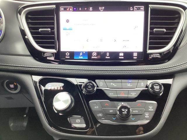 New 2026 Chrysler Pacifica Select AWD/4WD image 12