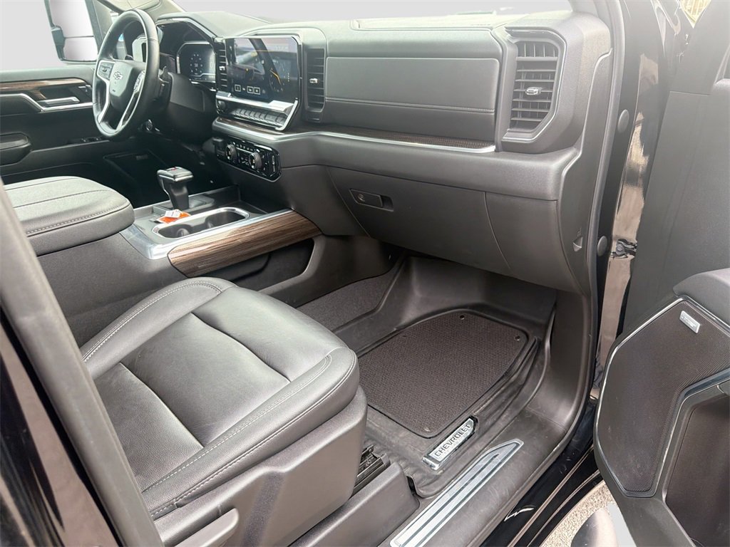 Used 2023 Chevrolet Silverado 1500 RST w/ Convenience Package II image 21