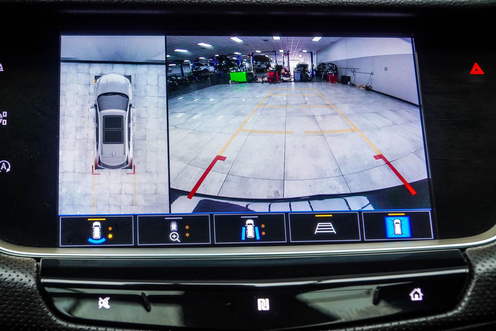 Used 2021 Cadillac XT5 Premium Luxury FWD image 31