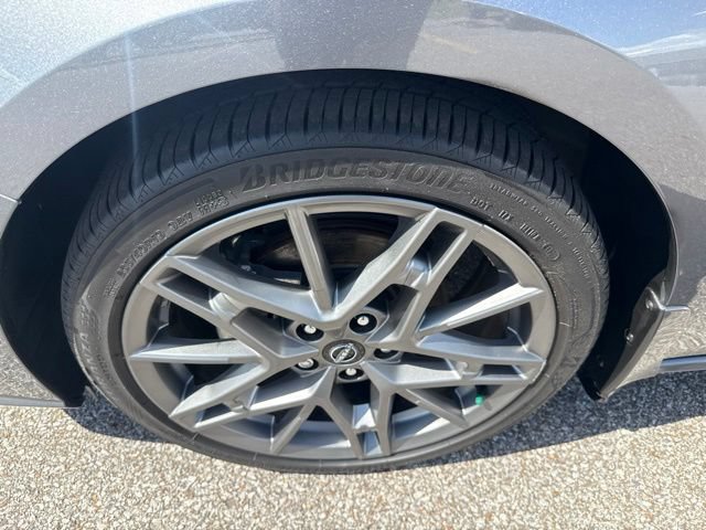 Used 2024 Nissan Altima 2.0 SR FWD image 12