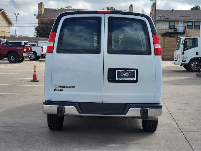 Used 2025 Chevrolet Express 2500 w/ Driver Convenience Package RWD image 13