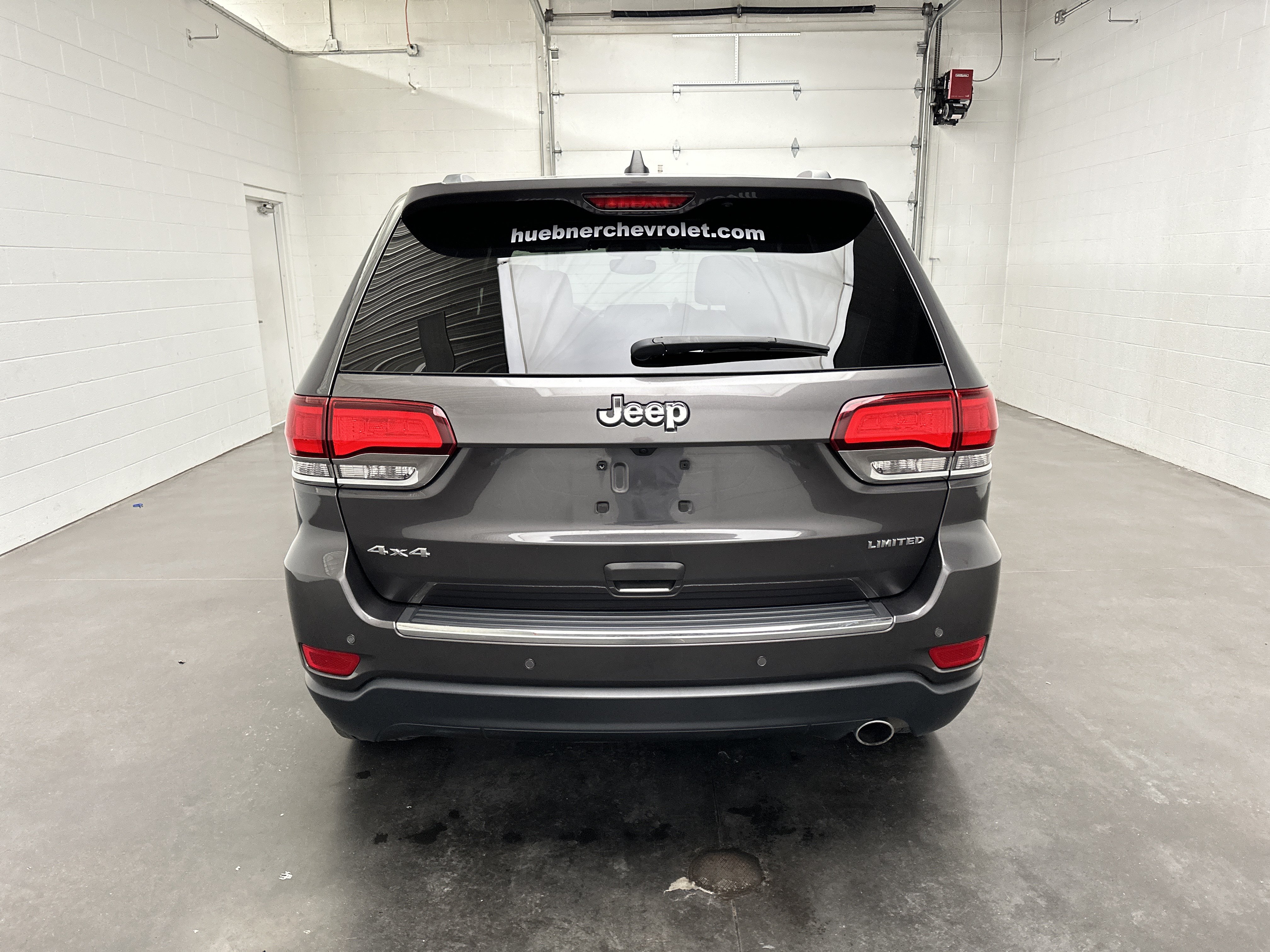 Used 2020 Jeep Grand Cherokee Limited w/ Premium Lighting Group AWD/4WD image 7