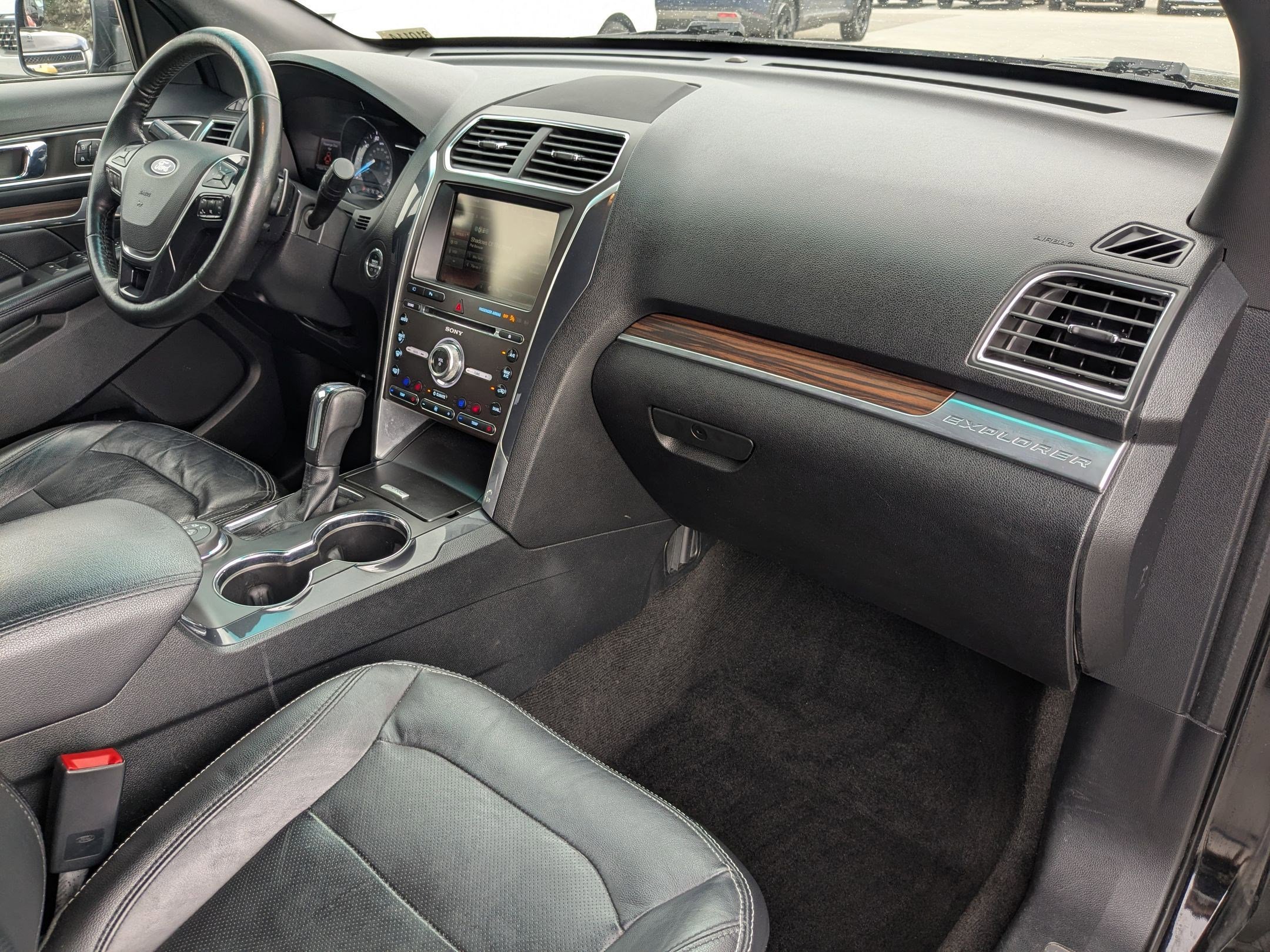 Used 2016 Ford Explorer Limited AWD/4WD image 31