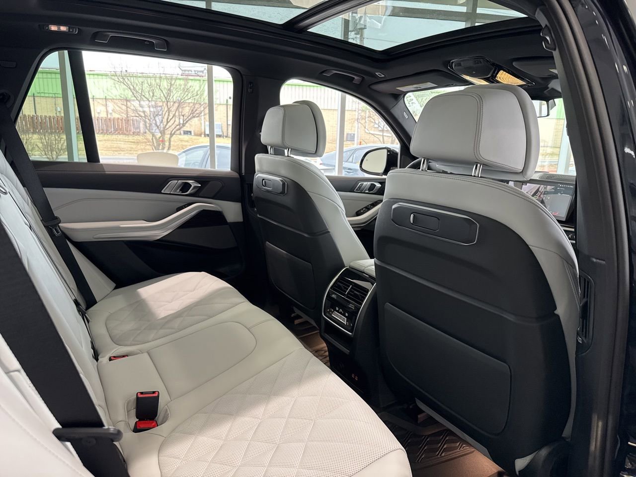 New 2026 BMW X5 xDrive40i w/ M Sport Package AWD/4WD image 49