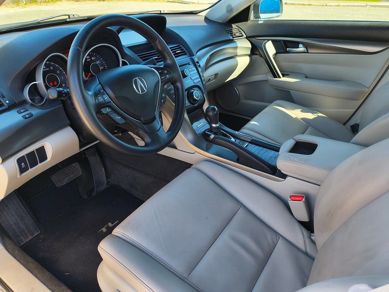 Used 2013 Acura TL FWD image 9