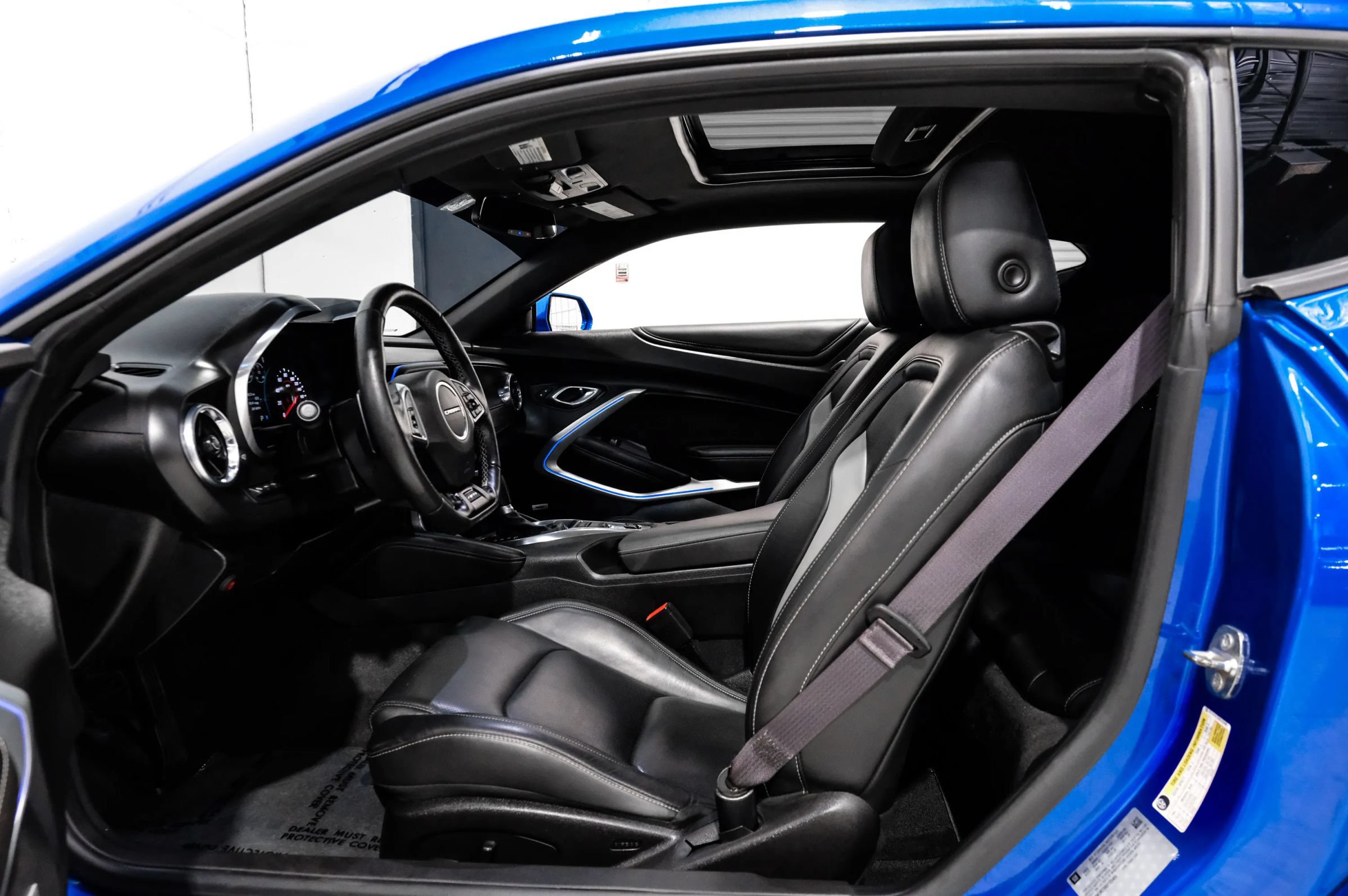 Used 2017 Chevrolet Camaro SS RWD image 19
