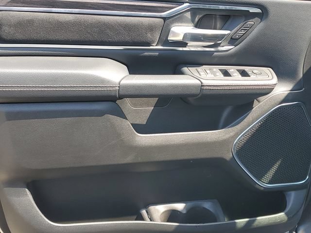 New 2026 RAM 1500 Laramie w/ Sport Appearance Package AWD/4WD image 15