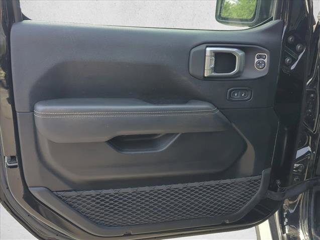 Used 2020 Jeep Gladiator Overland w/ Popular Equipment Package image 9