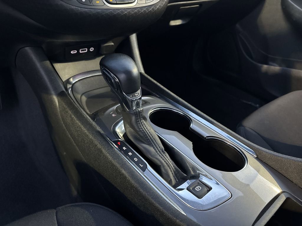 Used 2023 Chevrolet Malibu LT w/ Sport Edition image 20