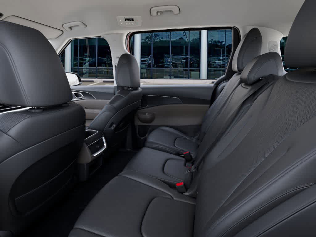 New 2026 Kia Carnival FWD image 18