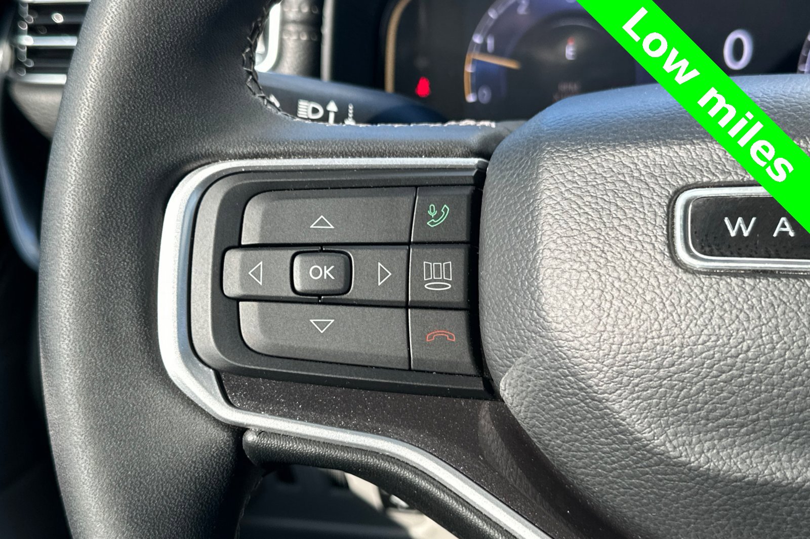 Used 2024 Jeep Wagoneer 4WD image 33