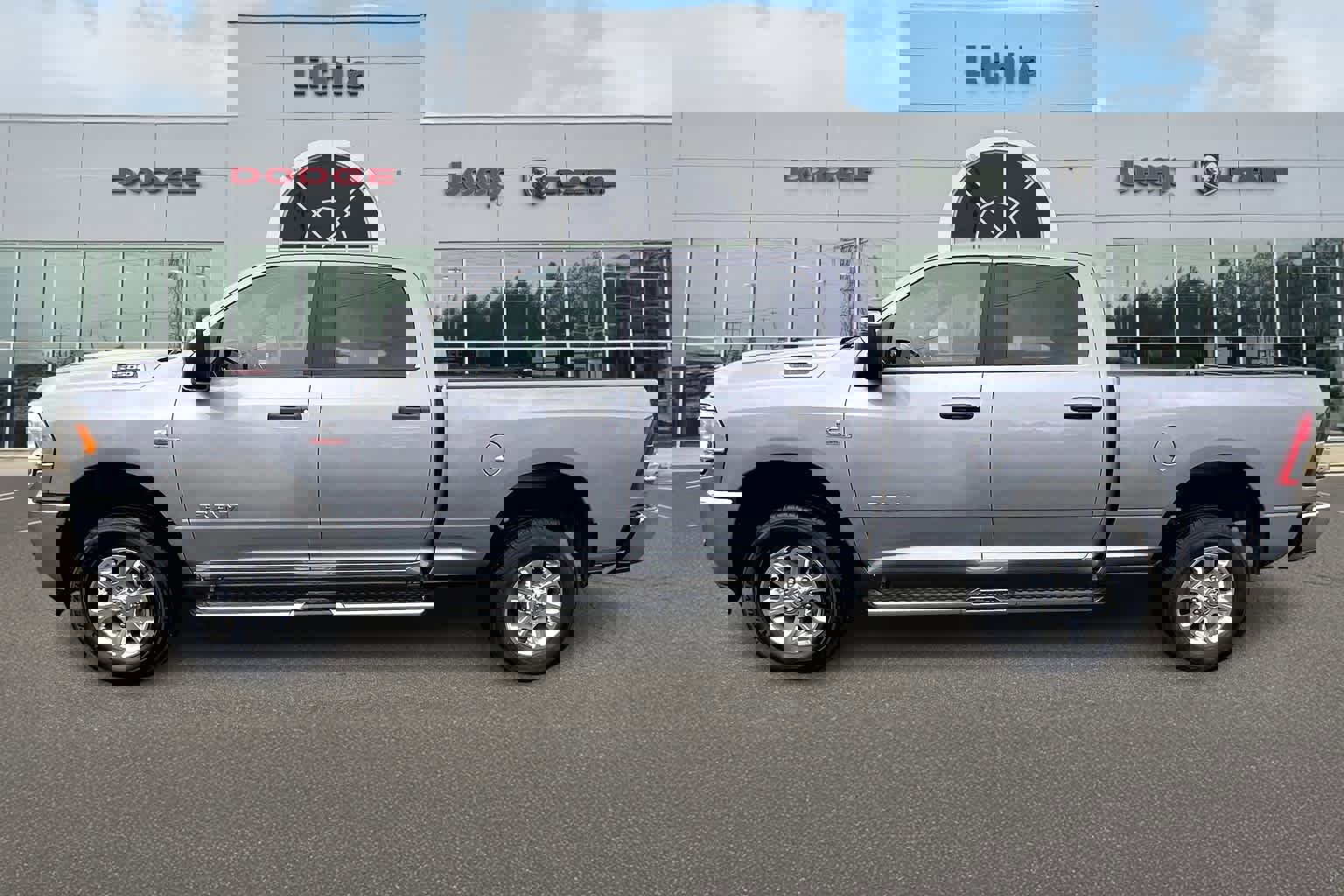 Used 2024 RAM 2500 Big Horn image 3