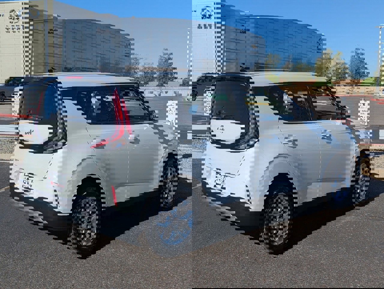 Used 2024 Kia Soul LX w/ Option Group 015 image 8