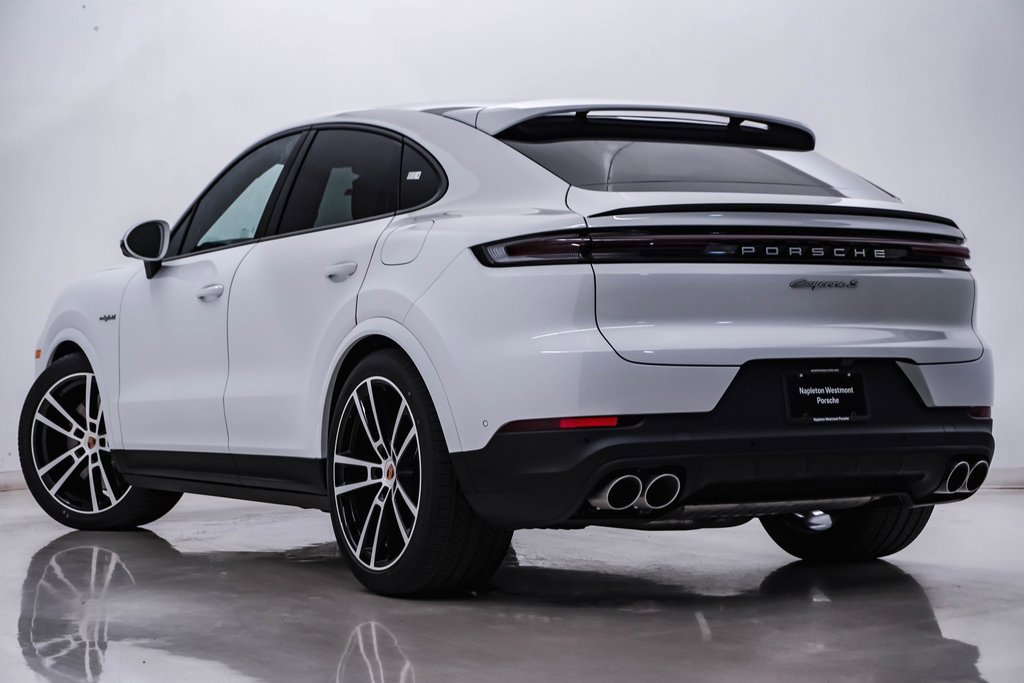 New 2026 Porsche Cayenne S image 3